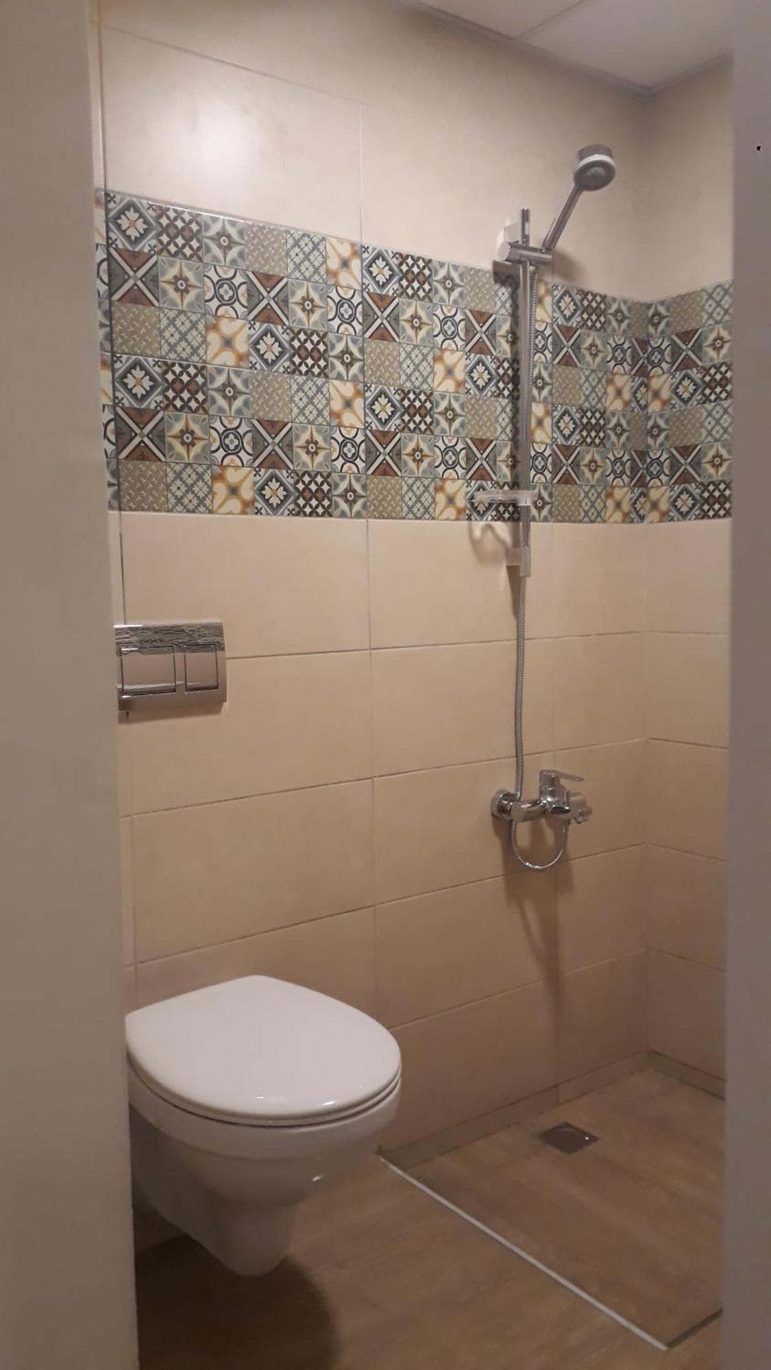 Layaali Amman Airport Pickup Hostel Kültér fotó
